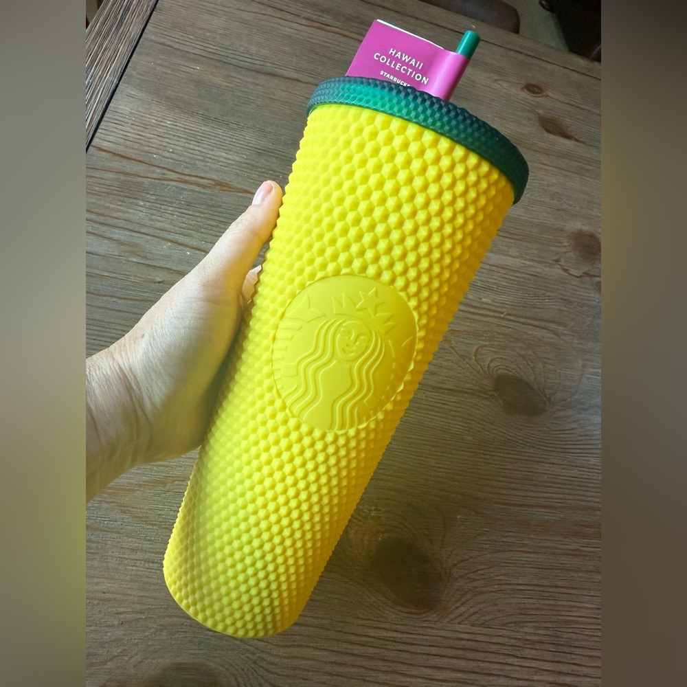 New Starbucks pineapple studded Venti tumbler